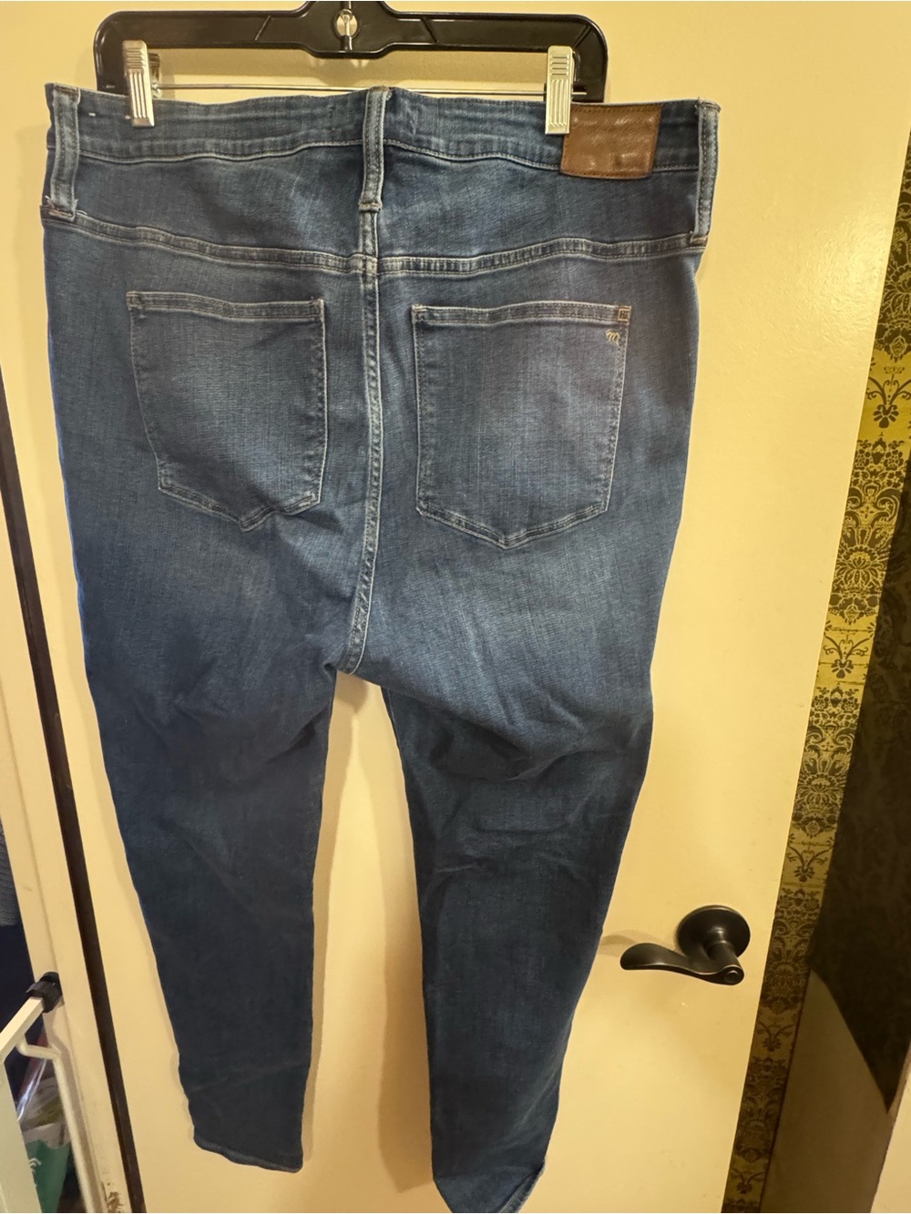 Madewell 10” Roadtripper jeans // 34 - Picture 3 of 5